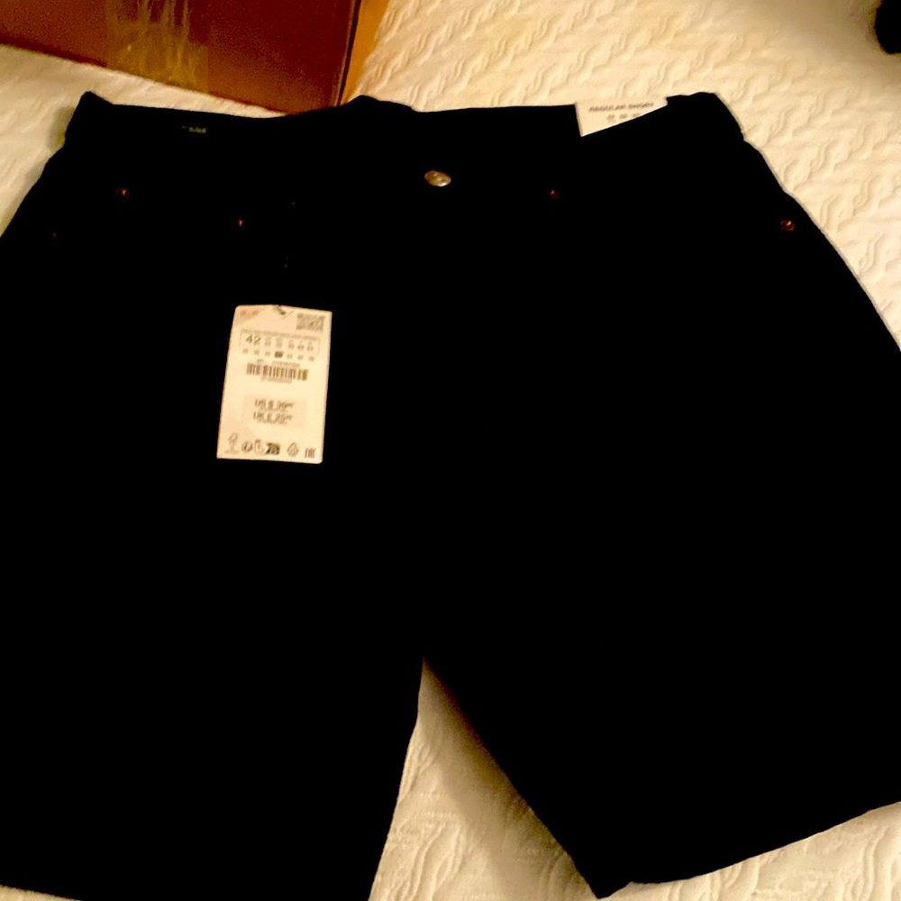 Black Zara shorts